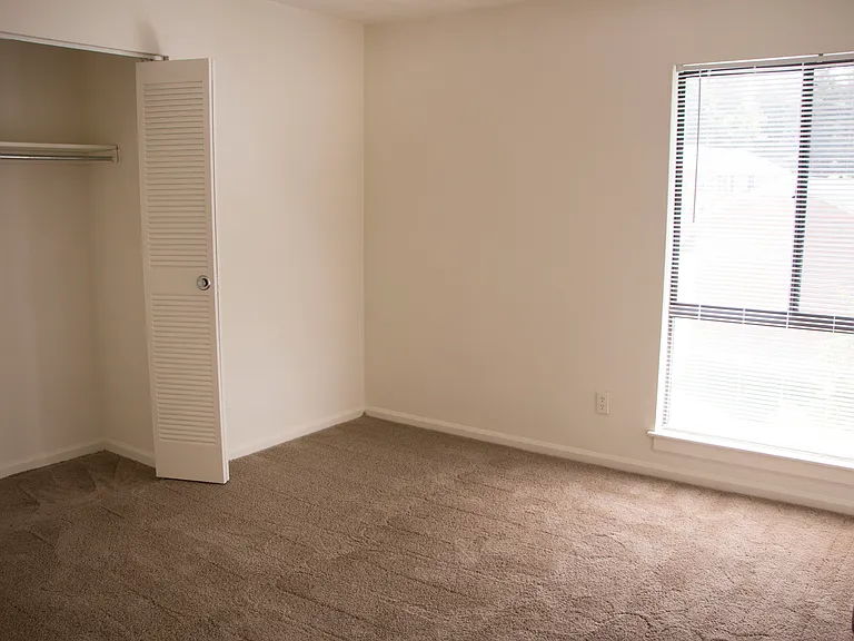 Princeton Circle West Apartments — Photo 143