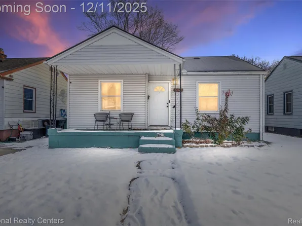 12173 Pearl St, Southgate, MI 48195