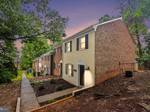 13 Bentley Ct, Fredericksburg, VA 22408