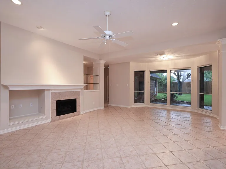 17222 Leeside Dr — Photo 8