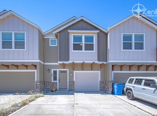 241 N 33rd Ct, Ridgefield, WA 98642