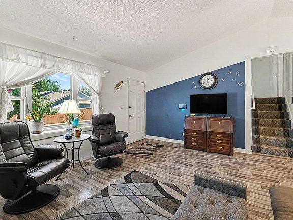 4th image of 8337 Medicine Bow Cir