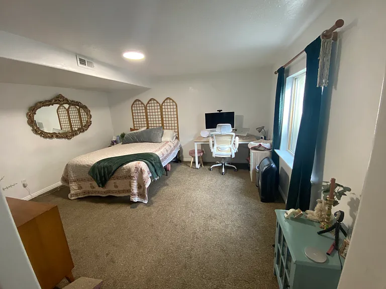 1297 S 950 W — Photo 15