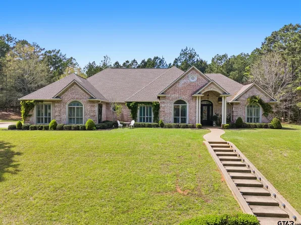 481 An County Rd #4035, Palestine, TX 75803