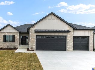 9726 Casa Galeano Ct, Lincoln, NE 68520