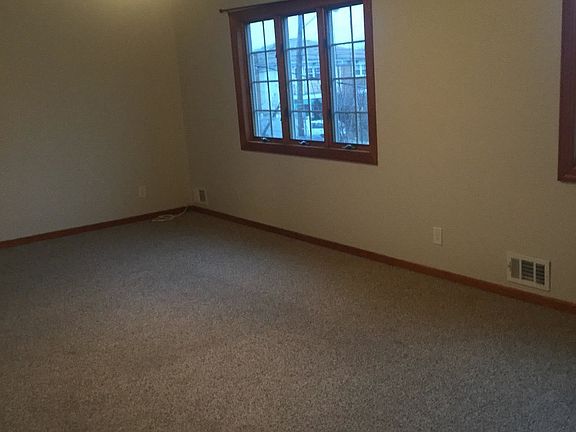 2nd image of 169 Boundary Ave