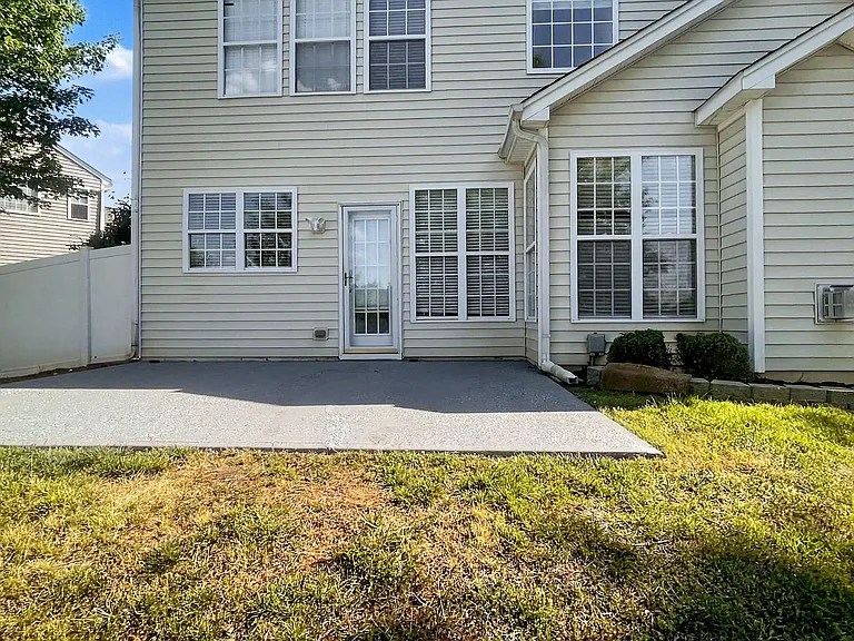 1481 Cantwell Ct — Photo 7