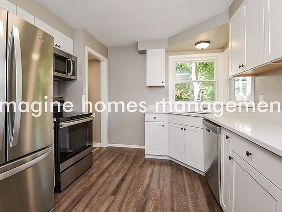 5th image of 46 Forestwood Dr