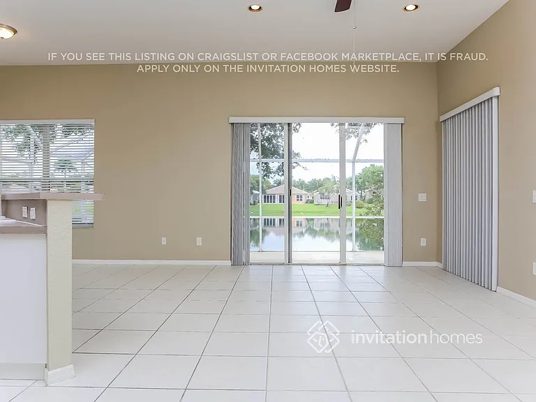 7586 NW 60th Ln — Photo 5