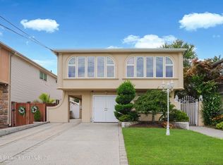 208 Arlene St, Staten Island, NY 10314
