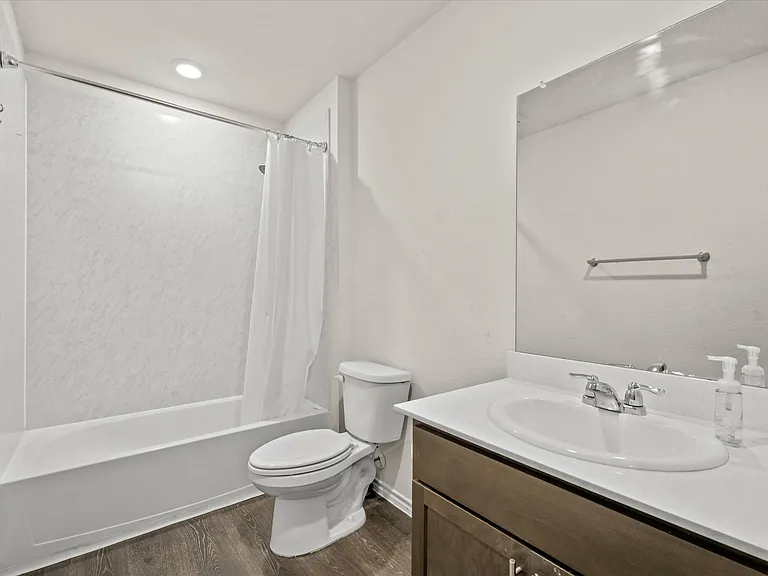 287 Thoroughbred St — Photo 16