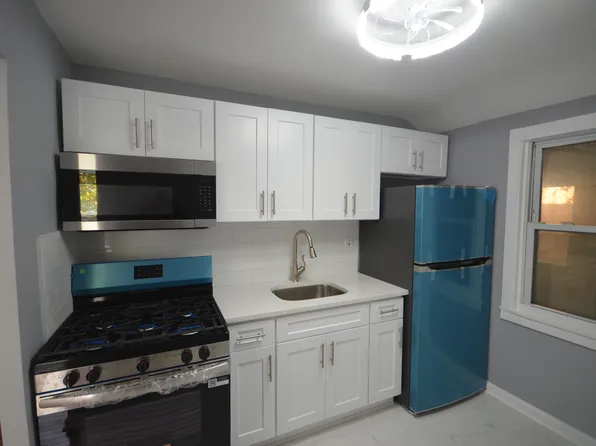 108 Wake St, Bridgeport, CT 06610