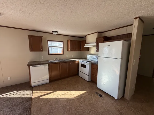25535 Nuway Ave #201, Warren, MI 48091