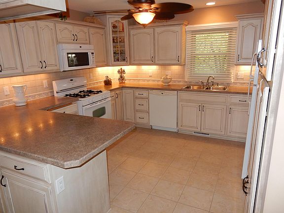 2nd image of N84W18272 Seneca Dr