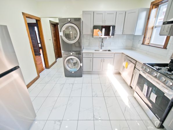 43 Pleasant St #3