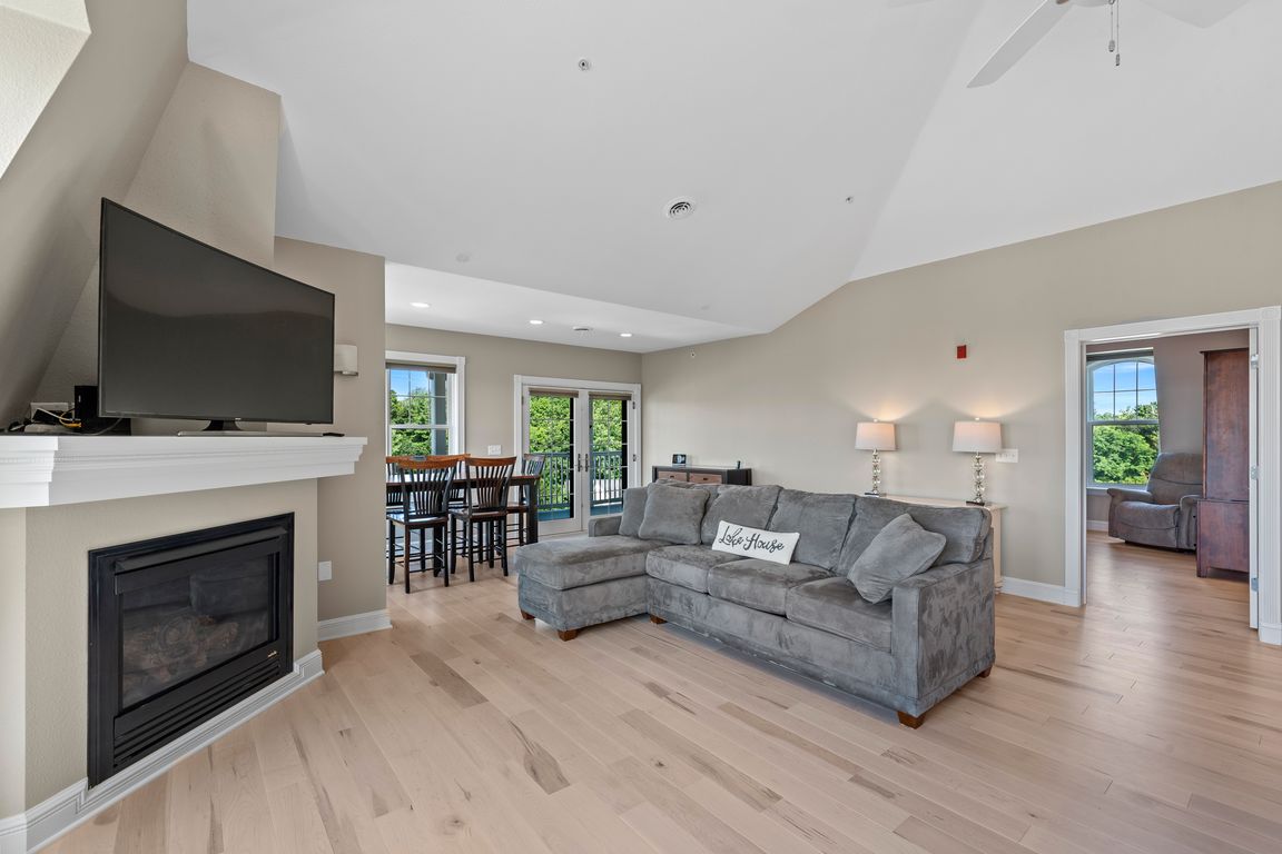 next background image