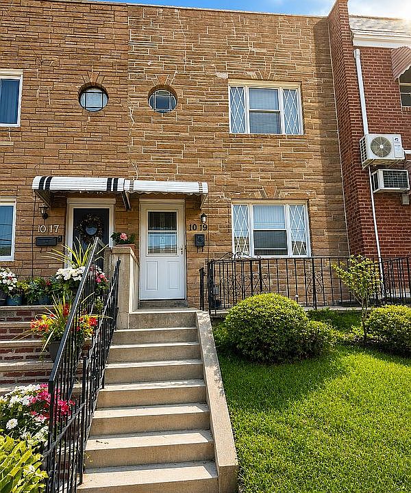 1st image of 10-19 116th St