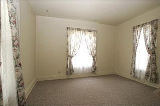 4th image of 68 Central St