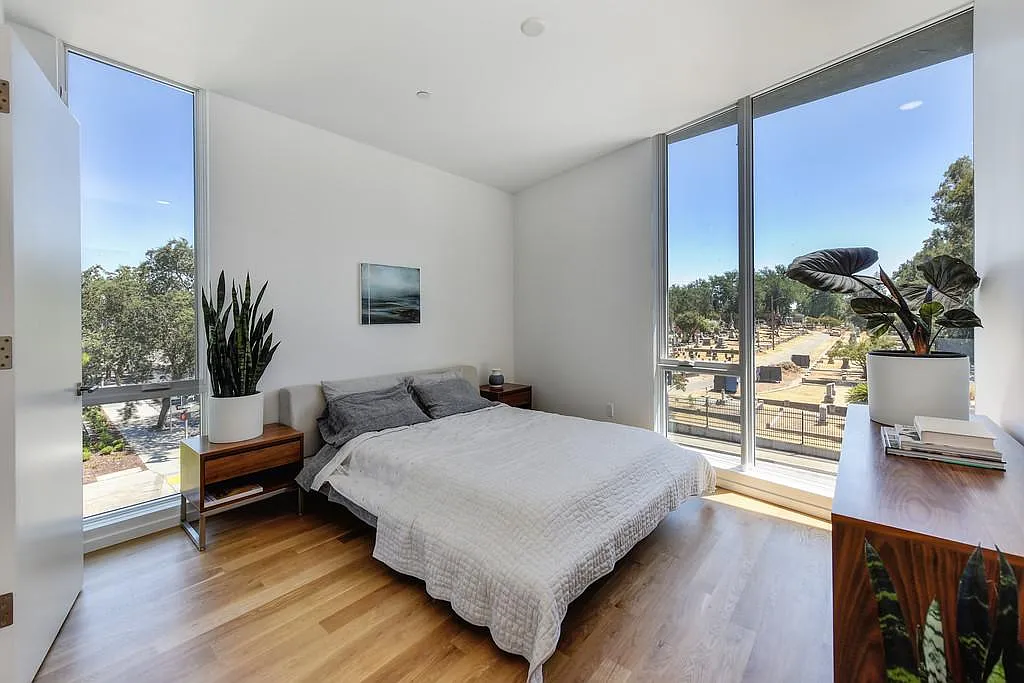 2 bed, 1380 sqft, $2,895 — Photo 2
