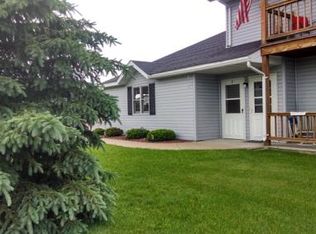 211 Country Side Ct #A, Waupaca, WI 54981