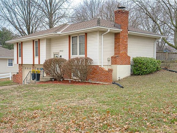 5th image of 8042 N Stoddard Ave