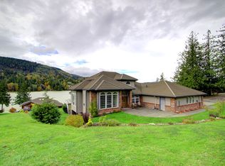 24534 Finlan Pl, Mount Vernon, WA 98274