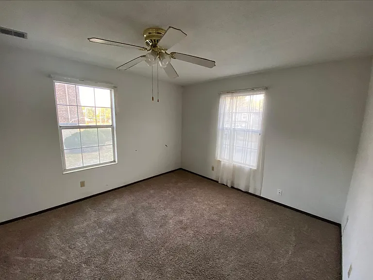 504 S Liberty St #F — Photo 10