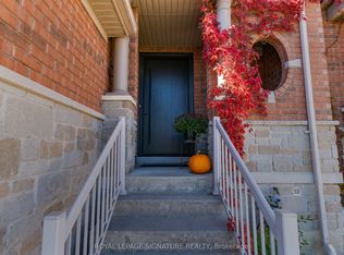 82 Loire Valley Ave, Vaughan, ON L4J8V9