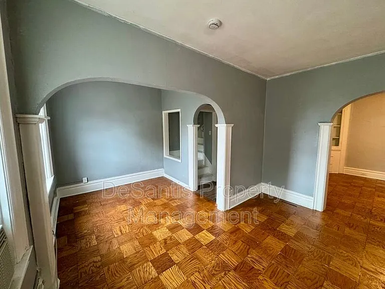 1810 Brownsville Rd #2 — Photo 33