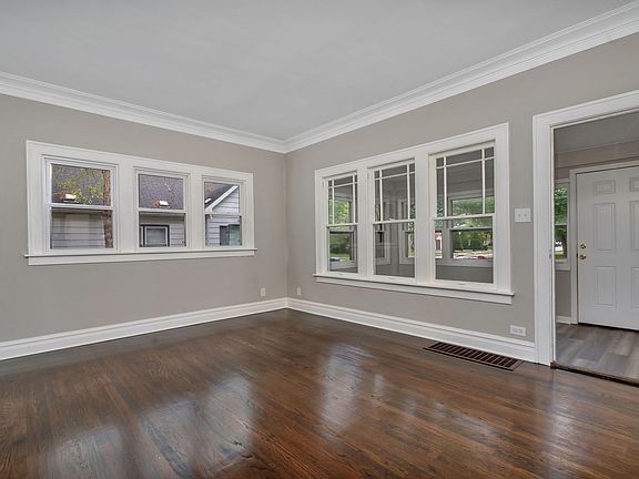 4th image of 16458 S Park Ave