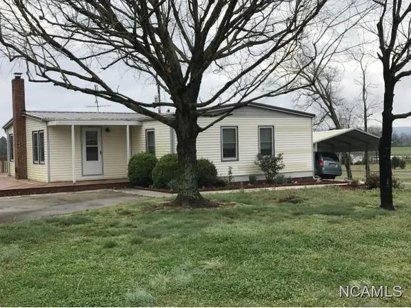 St Michael Way, Hanceville, AL 35077