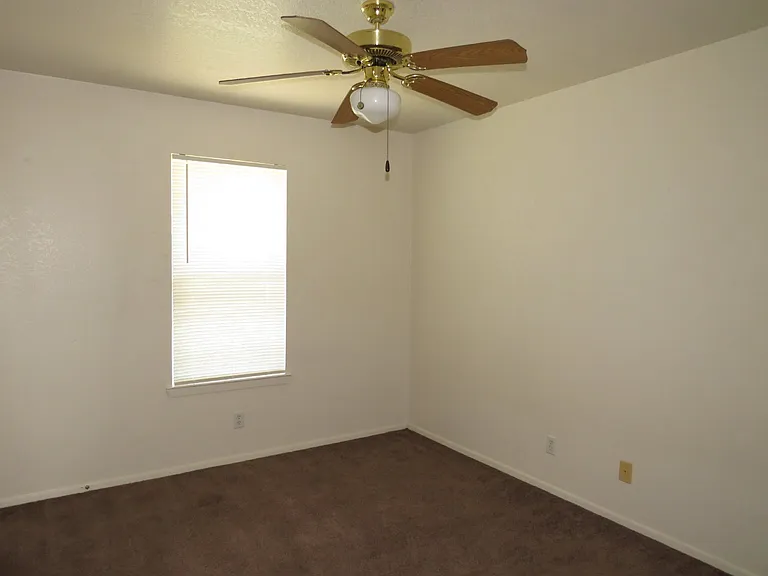 2014 Cedarhill Dr #D — Photo 11