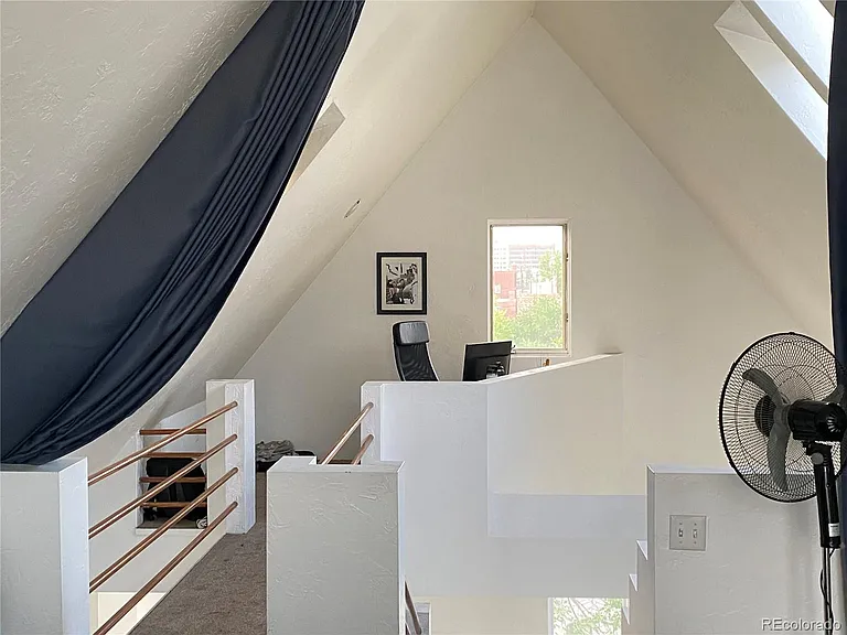 64 W Irvington Pl — Photo 5