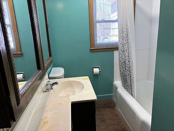 4th image of 803 15th St NW