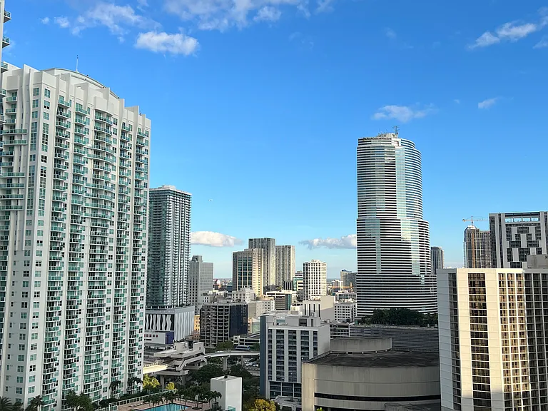500 Brickell Ave #2405 — Photo 31