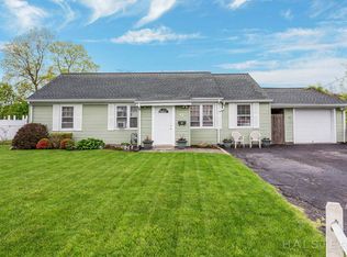 42 Oxford Ct, Stamford, CT 06902
