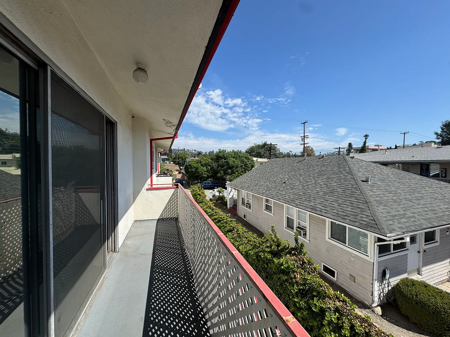 2 bed, 1100 sqft, $2,995 — Photo 3