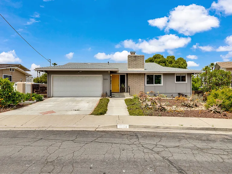 5621 Morro Way — Photo 6
