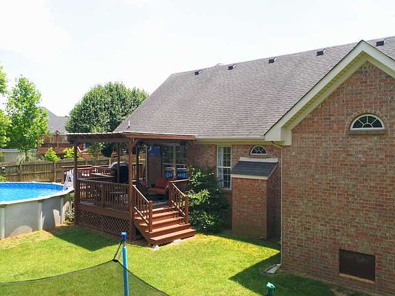 2nd image of 2610 Burgess St