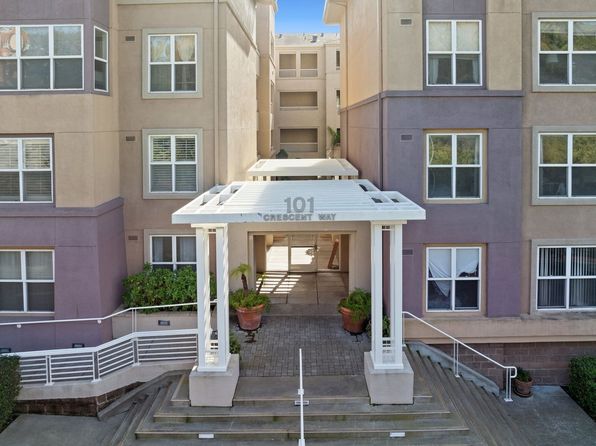101 Crescent Way APT 2406