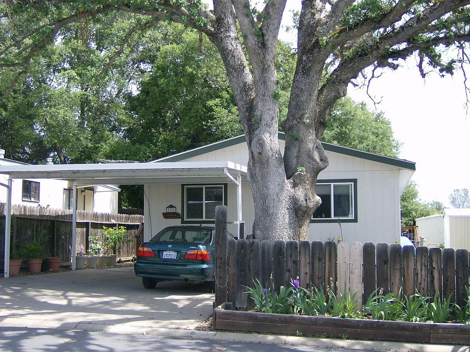 1st image of 5765 Park Cir