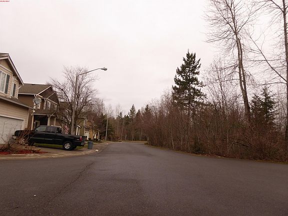 4th image of 15814 132nd Ave E