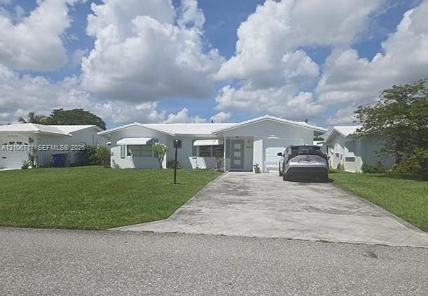 1st image of 2521 E Golf Blvd