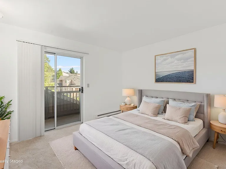 5300 Harbour Point Blvd W #310F — Photo 9