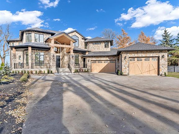 2nd image of 720 Old Tecumseh Rd E