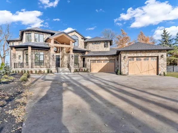 720 Old Tecumseh Rd E, Lakeshore, ON N8L 0B9