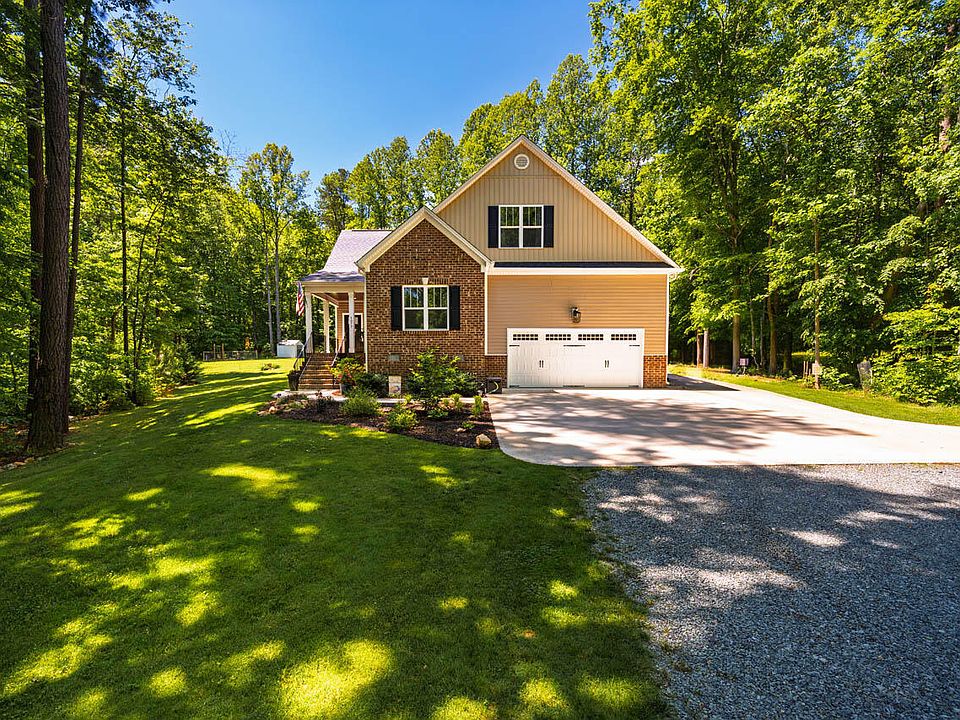 1st image of 4072 Mackenzie Dr