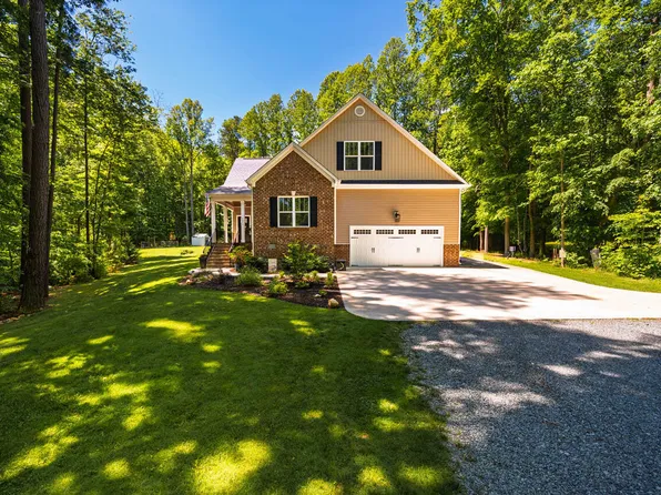 4072 Mackenzie Dr, Haw River, NC 27258