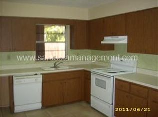 3920 Berkshire Dr, Sarasota, FL 34241