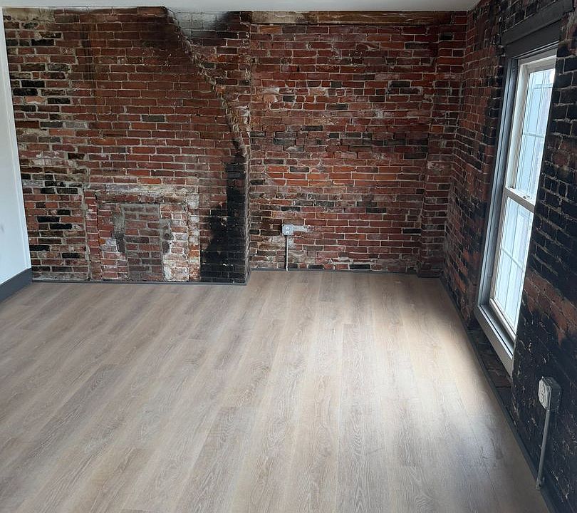 1st image of 120 Front St #402